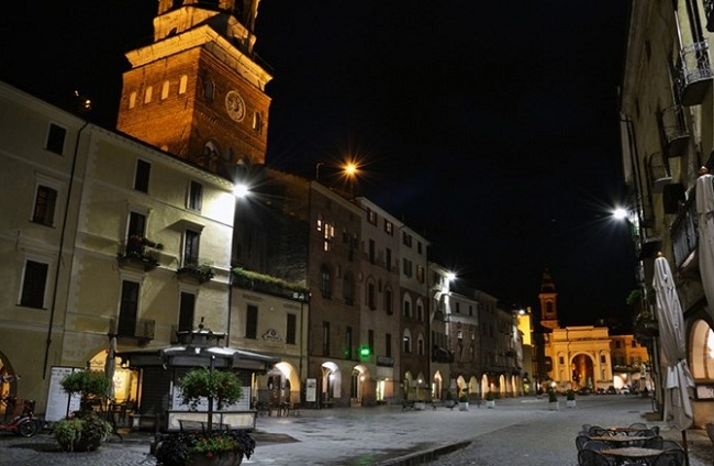 Đèn LED chiếu sáng công cộng, đường phố dân cư Savigliano ở Ý